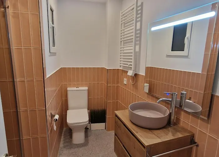 Appartamento Aloja - Con 5 Hab - 3 Banos - Wifi - 10 Pax - Vut-7363-as Oviedo