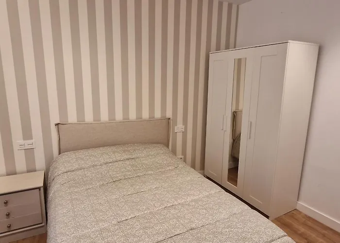 Appartamento Aloja - Con 5 Hab - 3 Banos - Wifi - 10 Pax - Vut-7363-as